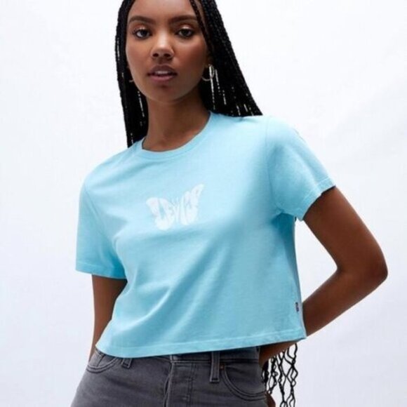 Levi's Tops - Levi's Jordie Cropped T Shirt Top Size Large Women's Graphic Butterfly Blue